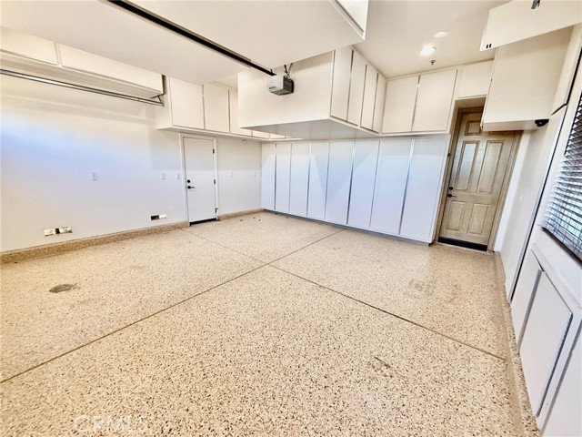 Detail Gallery Image 5 of 55 For 4928 Sundowner Ct, Rancho Cucamonga,  CA 91737 - 5 Beds | 5/1 Baths