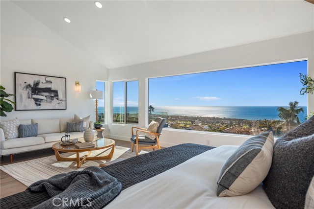 537 Avenida Buenos Aires, San Clemente CA: https://media.crmls.org/medias/3773a4f5-404e-4d0a-bacc-e218cd89a91e.jpg