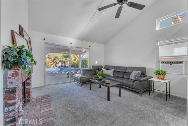 Detail Gallery Image 12 of 23 For 40432 Aster, Palmdale,  CA 93551 - 4 Beds | 2 Baths