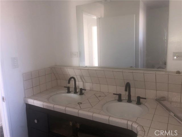 69761 Sunny Sands Drive, 29 Palms, California 92277, 3 Bedrooms Bedrooms, ,1 BathroomBathrooms,Single Family Residence,For Sale,Sunny Sands,JT23187633