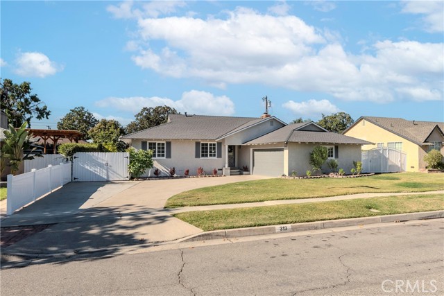 Detail Gallery Image 1 of 17 For 313 N Annin Ave, Fullerton,  CA 92831 - 4 Beds | 2 Baths