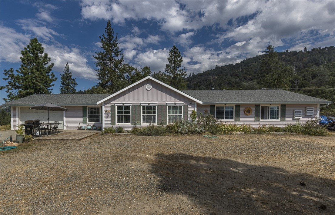 Detail Gallery Image 1 of 1 For 2434 Conifer Ln, Mariposa,  CA 95338 - 3 Beds | 2 Baths