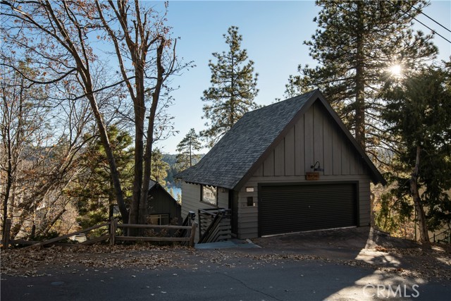 Detail Gallery Image 29 of 35 For 27937 West Shore Rd, Lake Arrowhead,  CA 92352 - 4 Beds | 4 Baths