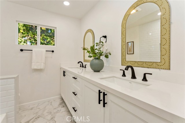 Detail Gallery Image 15 of 24 For 1600 S Danehurst Ave, Glendora,  CA 91740 - 4 Beds | 2 Baths