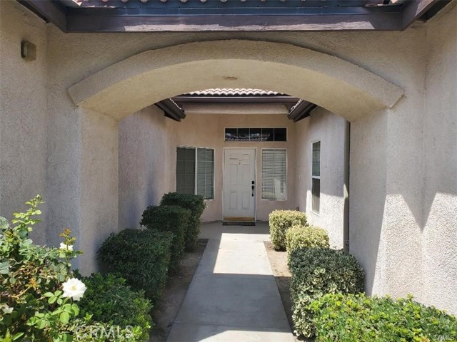 Detail Gallery Image 3 of 3 For 11110 Snowcreek Falls Ave, Bakersfield,  CA 93312 - 3 Beds | 2 Baths