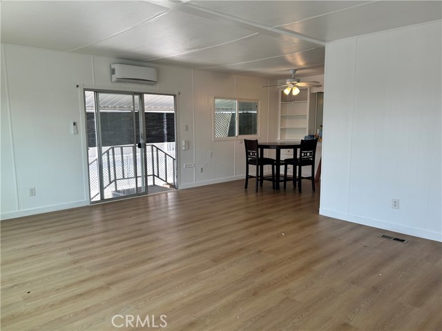 1455 S State Street, Hemet CA: https://media.crmls.org/medias/37783cbd-295e-400a-9a1a-a0cf2ae30e2a.jpg