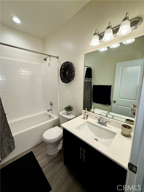 Detail Gallery Image 12 of 21 For 1715 Boysen Way, Beaumont,  CA 92223 - 4 Beds | 3 Baths
