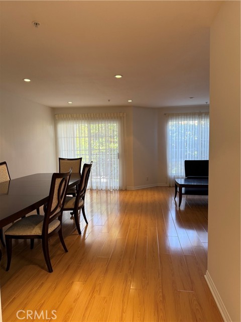 1131 Campbell Street, Glendale CA: https://media.crmls.org/medias/3778d0dd-3f0e-40d1-bf71-474d03a43a59.jpg