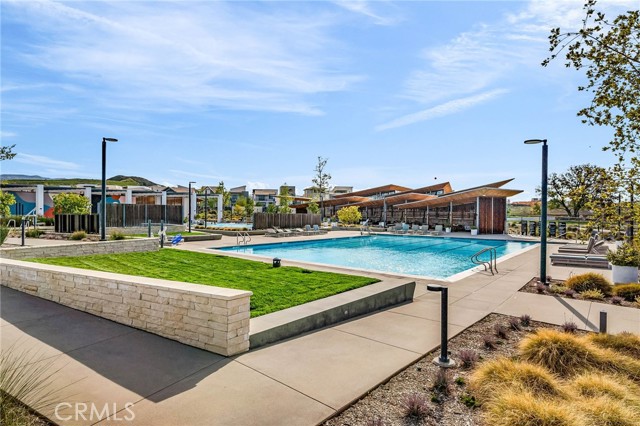 27216 Coyote Bush Court, Valencia CA: https://media.crmls.org/medias/377a01e7-6da9-4391-81db-5cf69984d978.jpg