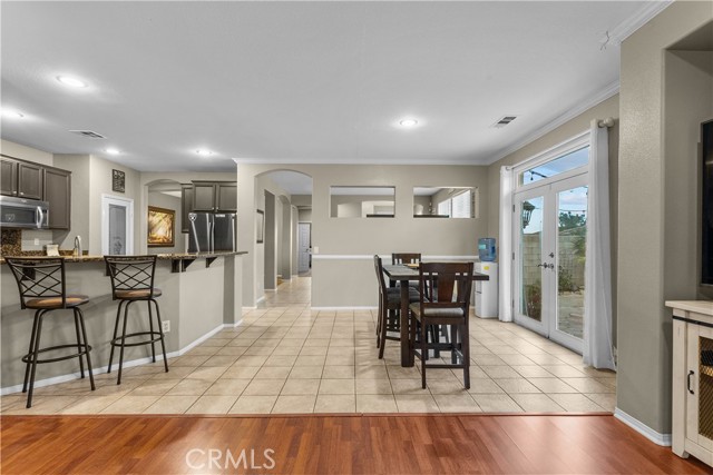 Detail Gallery Image 16 of 59 For 39926 Meadowcrest Way, Palmdale,  CA 93551 - 5 Beds | 3 Baths