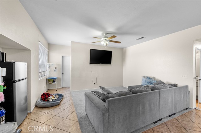 Detail Gallery Image 10 of 12 For 36624 Roosevelt, Palmdale,  CA 93552 - 5 Beds | 3 Baths