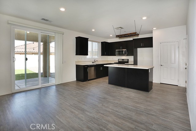 35983 Michelle Lane, Beaumont CA: https://media.crmls.org/medias/377bb524-60d1-486f-a480-e9ba668bd5b1.jpg