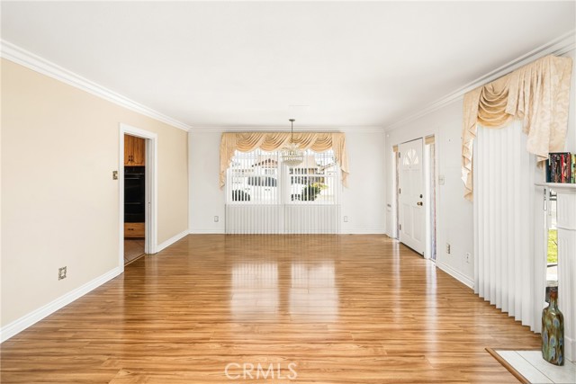 2775 Wetherly Avenue, Long Beach CA: https://media.crmls.org/medias/377c1ce8-b77d-4e3c-86e0-87fb97aa77d4.jpg