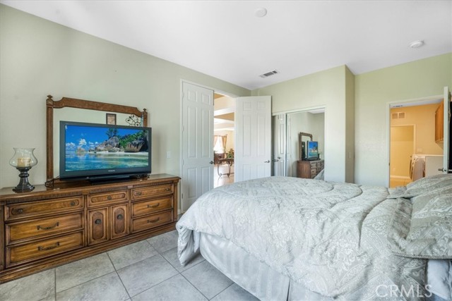 19247 Mountain Shadow Lane, Perris CA: https://media.crmls.org/medias/377c4843-f40f-40ec-a779-9ad78c82732e.jpg