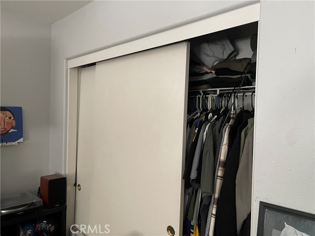 14105 Almond Grove Court, Eastvale CA: https://media.crmls.org/medias/377cf88c-160e-4fd4-bac8-f507905697f7.jpg