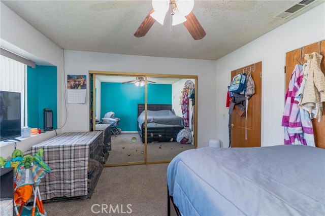 37701 Hesse Road, Cherry Valley CA: https://media.crmls.org/medias/377db94a-cb40-4678-9265-d6a92b1d1a0b.jpg