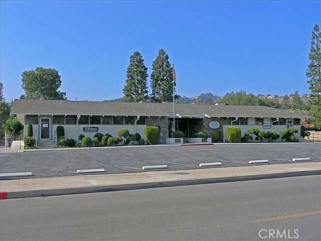 Detail Gallery Image 38 of 39 For 19235 Avenue of the Oaks #B,  Newhall,  CA 91321 - 1 Beds | 1 Baths