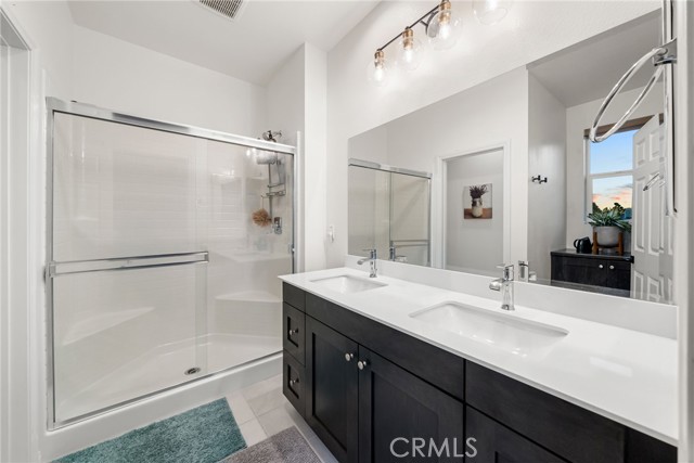 Detail Gallery Image 24 of 34 For 329 N Standard, Santa Ana,  CA 92701 - 4 Beds | 3/1 Baths