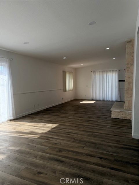 Detail Gallery Image 13 of 38 For 1720 Elsinore Cir, Oxnard,  CA 93035 - 3 Beds | 2 Baths