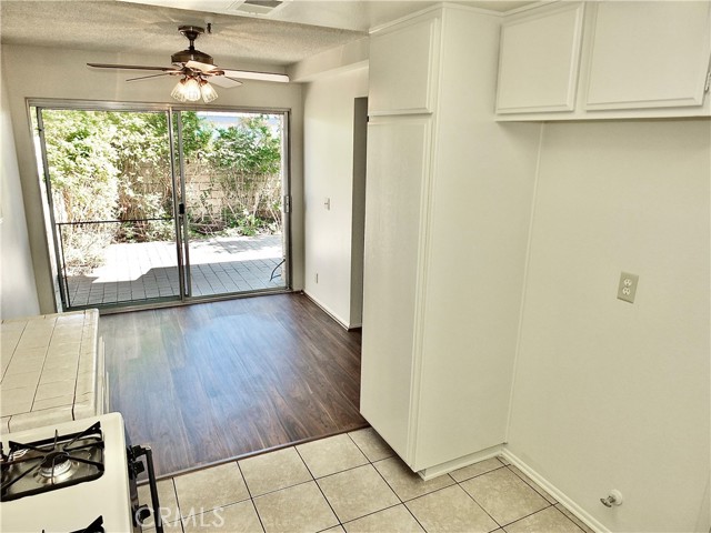 Detail Gallery Image 17 of 49 For 8472 Kington Way #7,  Cypress,  CA 90630 - 2 Beds | 2/1 Baths