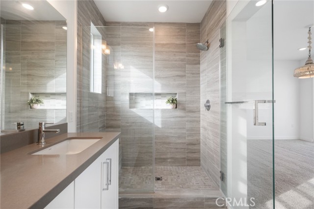 Detail Gallery Image 15 of 21 For 279 Dockside Ln, San Pedro,  CA 90731 - 3 Beds | 3/1 Baths