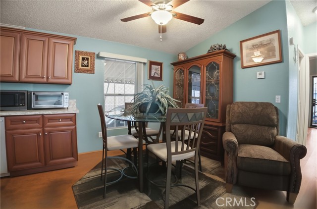 Detail Gallery Image 19 of 30 For 1630 W Covina Bld #83,  San Dimas,  CA 91773 - 3 Beds | 2 Baths