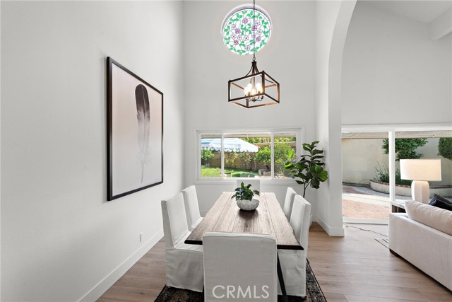 Image 9 of 43 For 22622 La Quinta Drive
