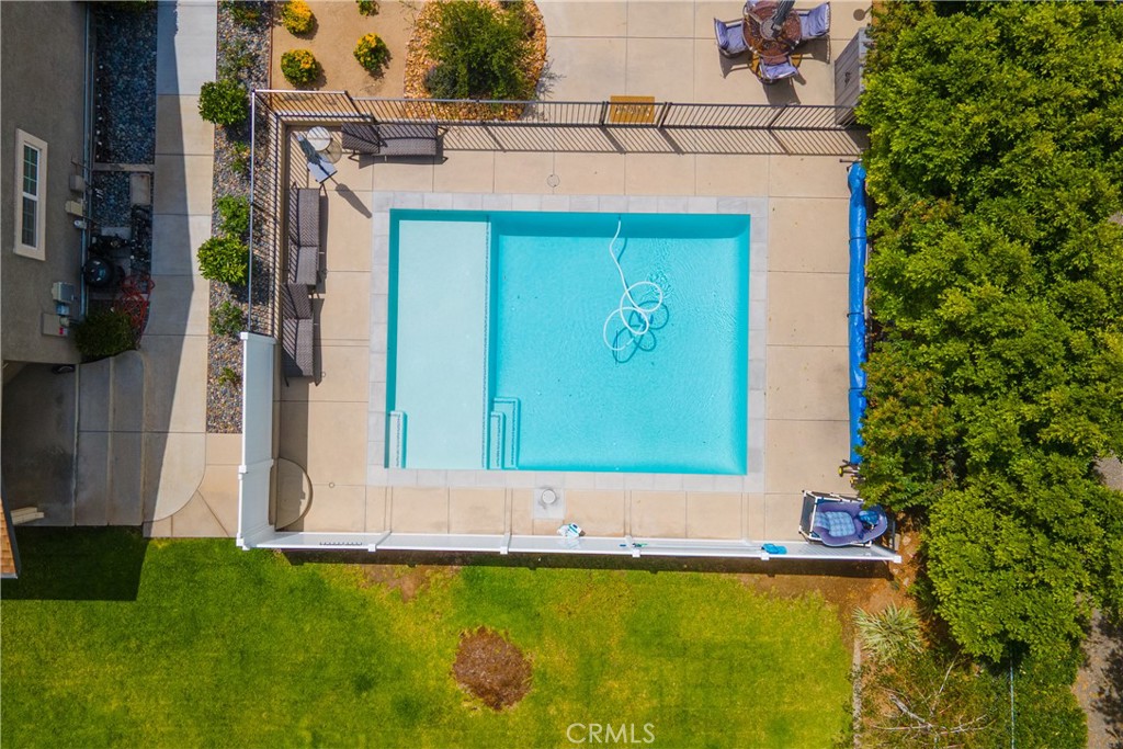 https://media.crmls.org/medias/3781a04c-6e9b-41f5-ac7e-d9398953cb69.jpg?preset=X-Large