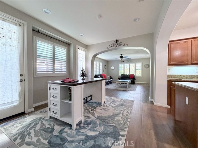 Detail Gallery Image 12 of 71 For 46302 Lone Pine Dr, Temecula,  CA 92592 - 4 Beds | 3 Baths