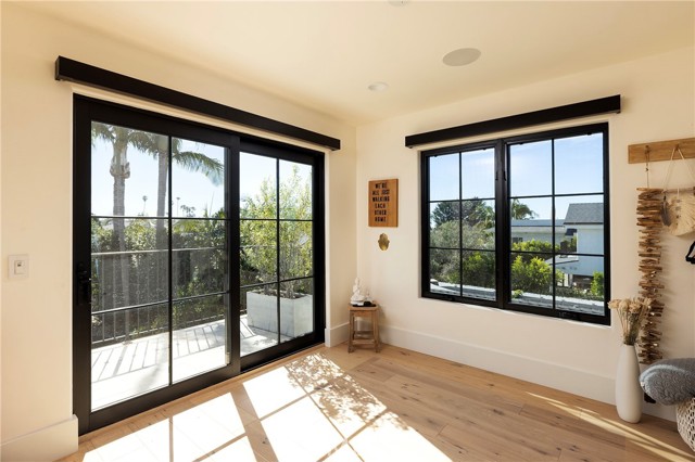 Detail Gallery Image 26 of 48 For 305 W Avenida Gaviota, San Clemente,  CA 92672 - 4 Beds | 4/1 Baths