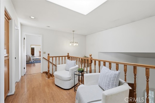 Detail Gallery Image 14 of 23 For 2113 Marshallfield Ln #B,  Redondo Beach,  CA 90278 - 4 Beds | 2/1 Baths