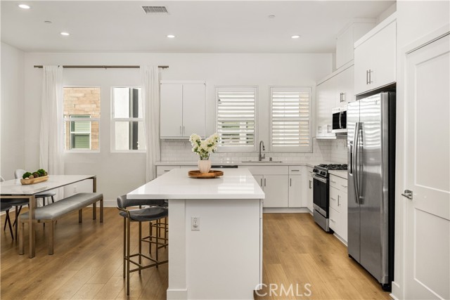 Detail Gallery Image 16 of 34 For 935 E Mason Ln #52,  Anaheim,  CA 92805 - 2 Beds | 2/1 Baths