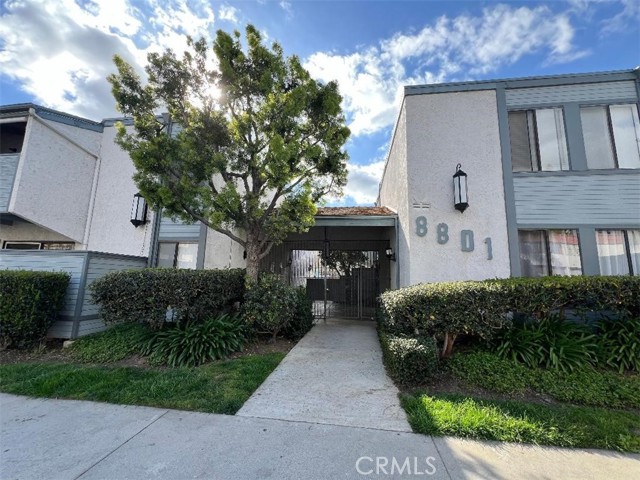 Detail Gallery Image 3 of 17 For 8801 Independence Ave #25,  Canoga Park,  CA 91304 - 1 Beds | 1 Baths