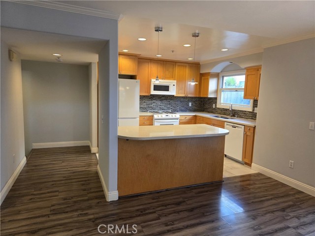 263 E Glenarm Street, Pasadena CA: https://media.crmls.org/medias/37866ead-b541-4c13-a0d8-beb5fdde512f.jpg