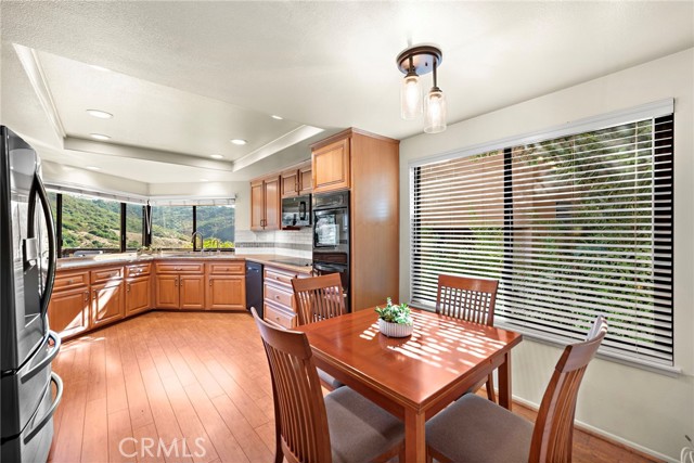 Detail Gallery Image 17 of 46 For 1362 Morningside Dr, Laguna Beach,  CA 92651 - 5 Beds | 3/1 Baths