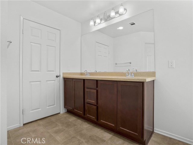 Detail Gallery Image 27 of 36 For 1377 Sunset #B,  Beaumont,  CA 92223 - 3 Beds | 2/1 Baths