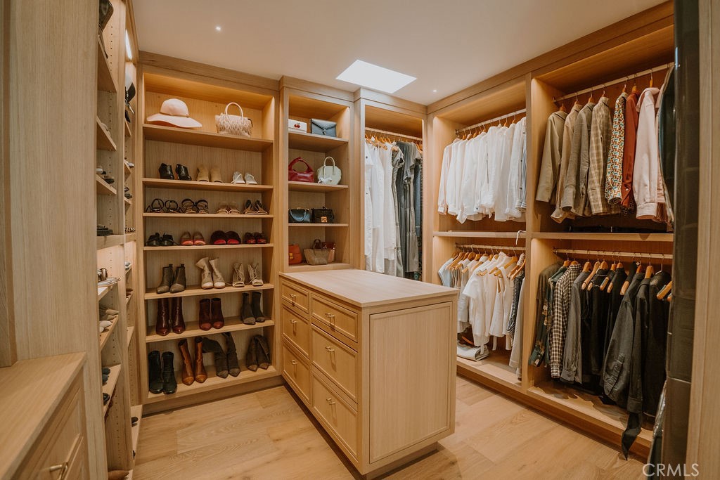 MLS #NP25112102 image #24