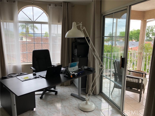 Detail Gallery Image 20 of 31 For 1958 Beverly Dr, Pasadena,  CA 91104 - 4 Beds | 4/1 Baths