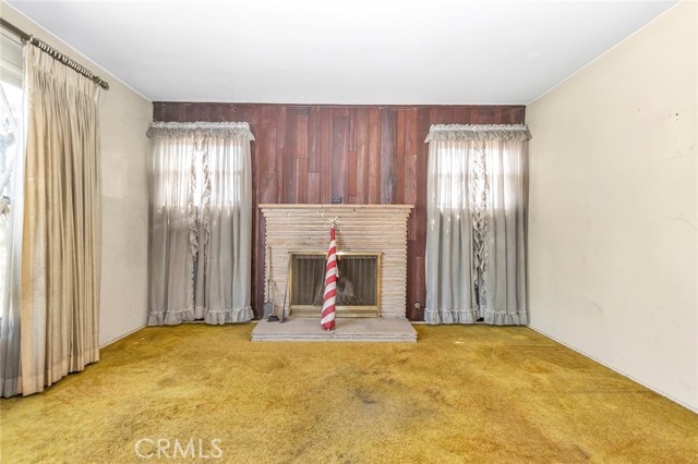 2106 E Cortez E Street, West Covina CA: https://media.crmls.org/medias/3789459e-1717-41d5-a7b9-4b638610ec8c.jpg