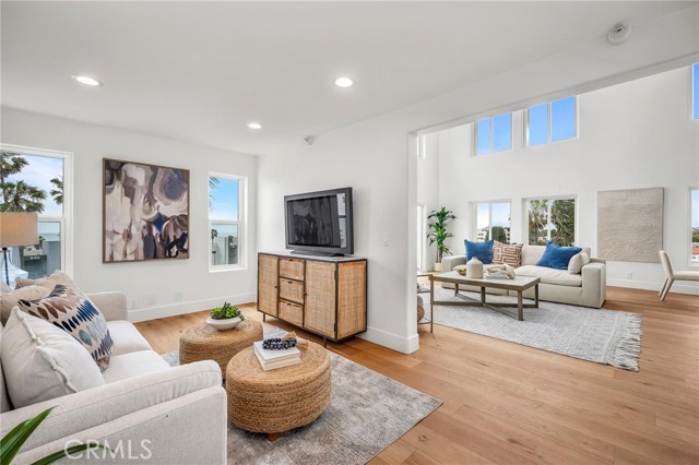 200 S Catalina Avenue, Redondo Beach CA: https://media.crmls.org/medias/3789f56b-e1c1-4de6-8929-2d788513cc2d.jpg