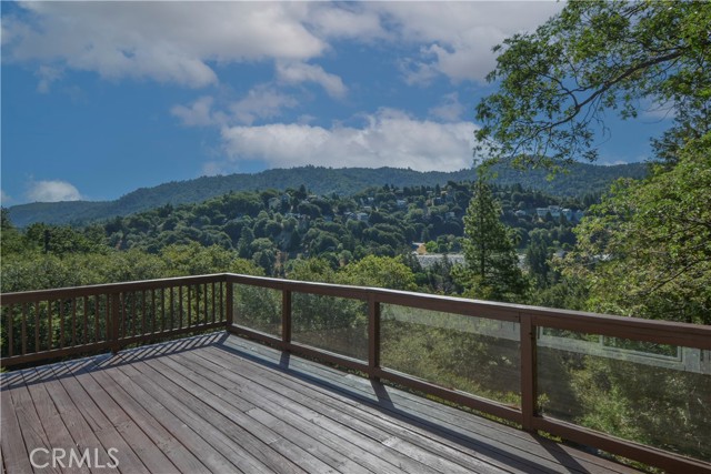 Detail Gallery Image 14 of 37 For 237 E Zermat Dr, Crestline,  CA 92325 - 4 Beds | 3/1 Baths