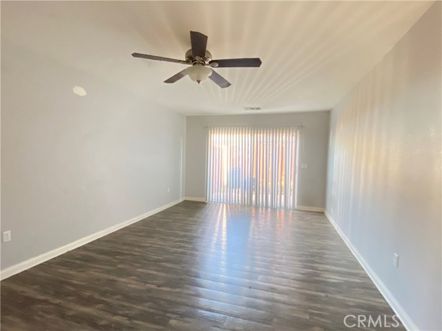 Detail Gallery Image 7 of 12 For 1265 Olive Tree Ln #B,  Hemet,  CA 92543 - 2 Beds | 1 Baths