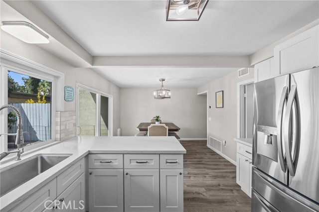1505 Camelot Drive, Corona CA: https://media.crmls.org/medias/378ad880-6e08-486f-819b-944595e35eaf.jpg