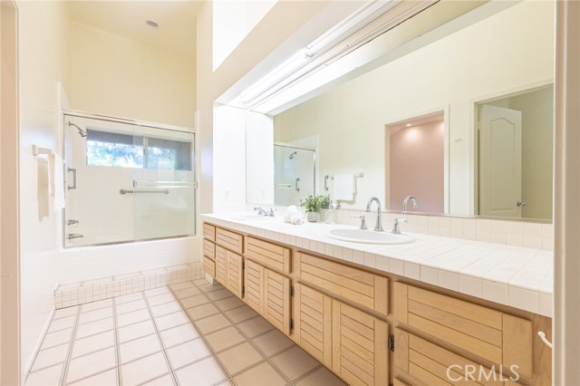 Detail Gallery Image 23 of 29 For 72 Vassar Aisle, Irvine,  CA 92612 - 3 Beds | 3 Baths