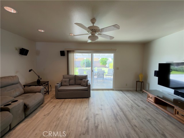 Detail Gallery Image 11 of 27 For 4917 Burnaby Dr, Covina,  CA 91724 - 3 Beds | 2 Baths