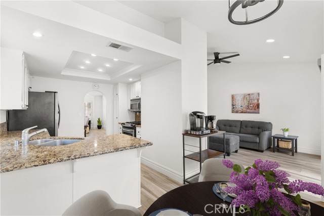 5650 Harvest Way, Yorba Linda CA: https://media.crmls.org/medias/378bc83a-4e2b-4930-8698-a491497586a6.jpg