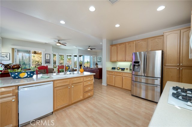 Detail Gallery Image 11 of 36 For 9152 Reserve, Corona,  CA 92883 - 2 Beds | 2/1 Baths