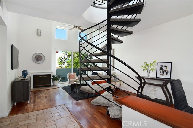 Detail Gallery Image 5 of 31 For 4326 Babcock Ave #305,  Studio City,  CA 91604 - 2 Beds | 2 Baths