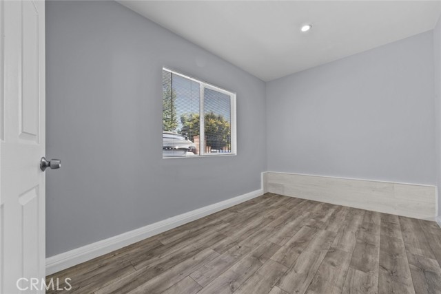 8447 Colbath Avenue, Panorama City CA: https://media.crmls.org/medias/378c5520-e2ac-420c-aac0-e8066fea5129.jpg