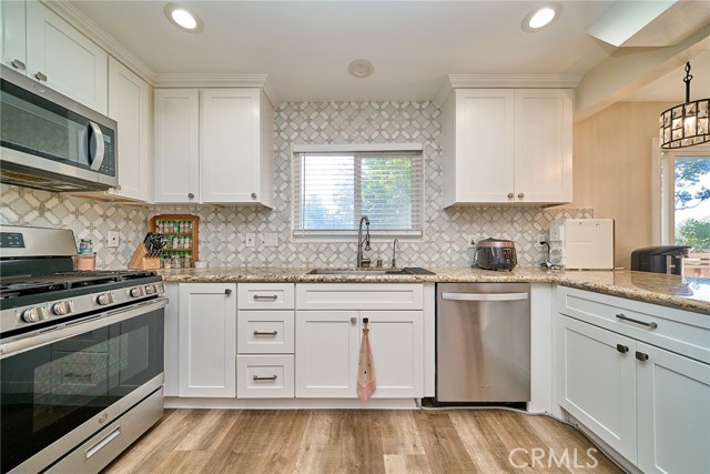 Detail Gallery Image 18 of 48 For 26349 Hillcrest Ave, Lomita,  CA 90717 - 5 Beds | 2 Baths